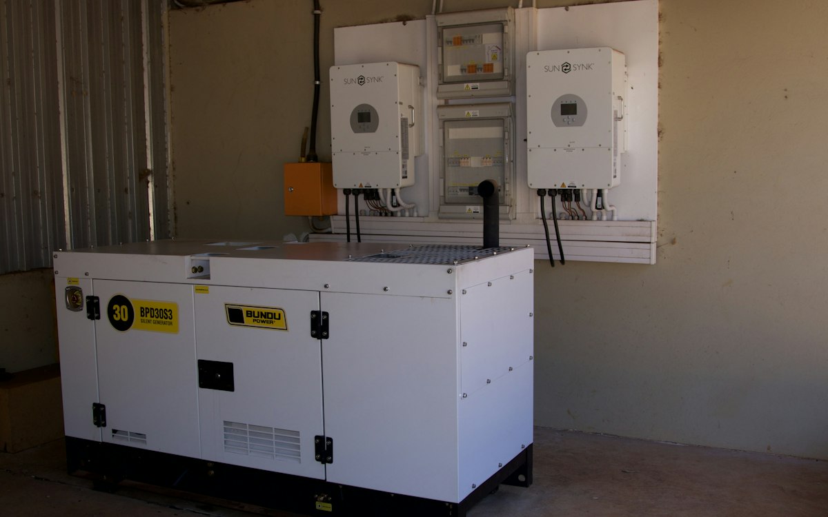 Industrial standby generator
